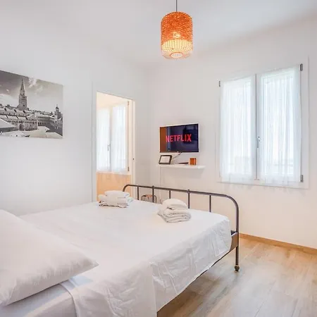 Διαμέρισμα Luxury Near Ferrari Con 3 E Vista Unica